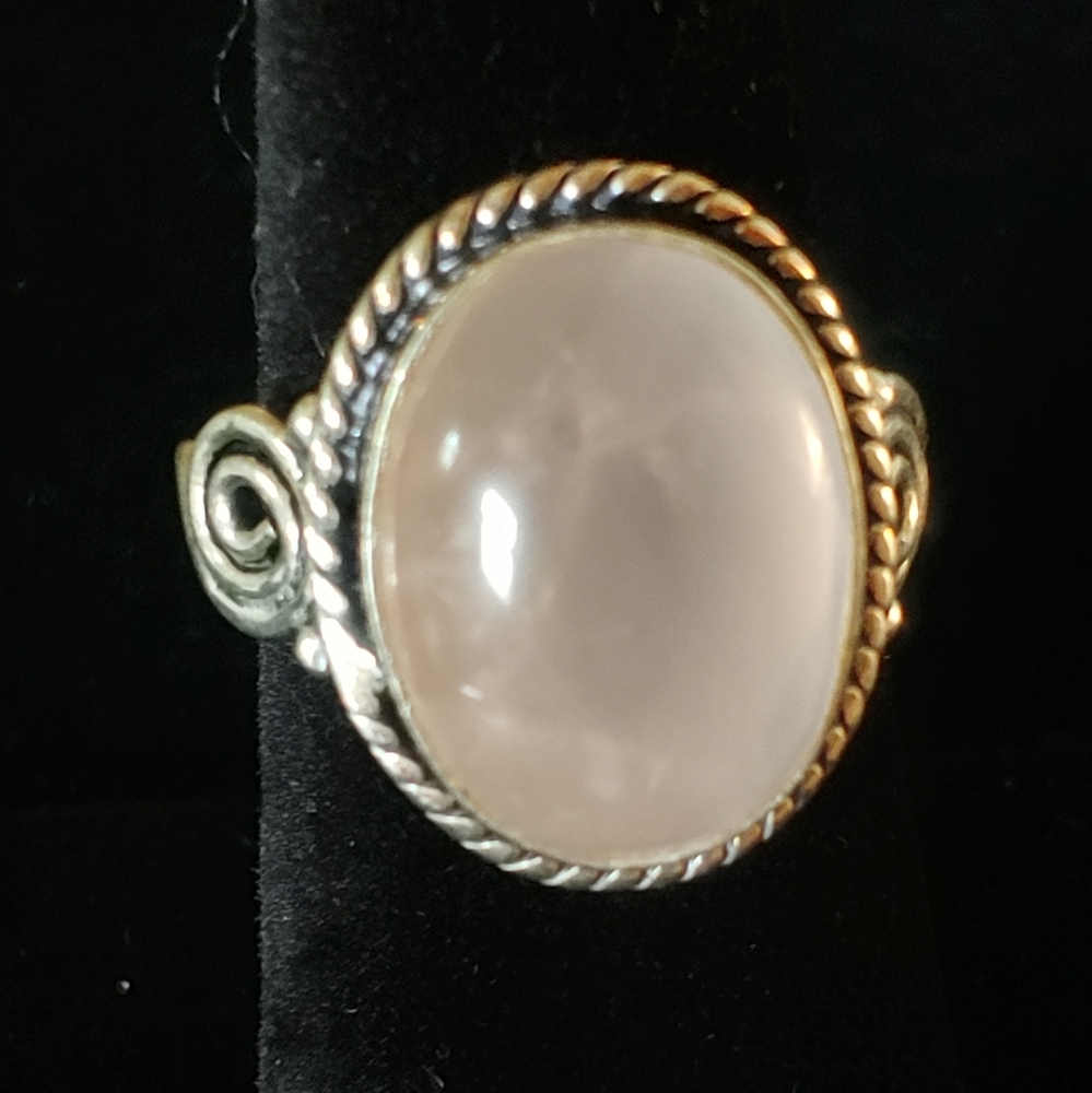 6-Rose quartz ring